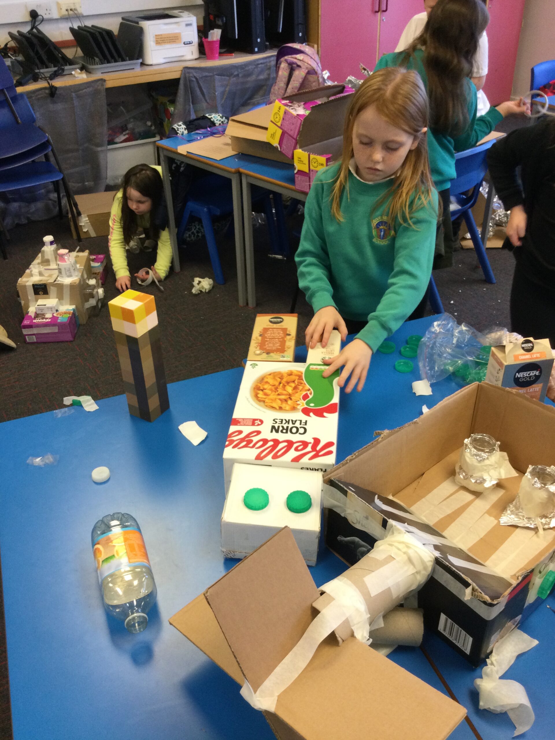 Riverbank’s Inventors:                                 P3-4M highlight their inventions of the future!